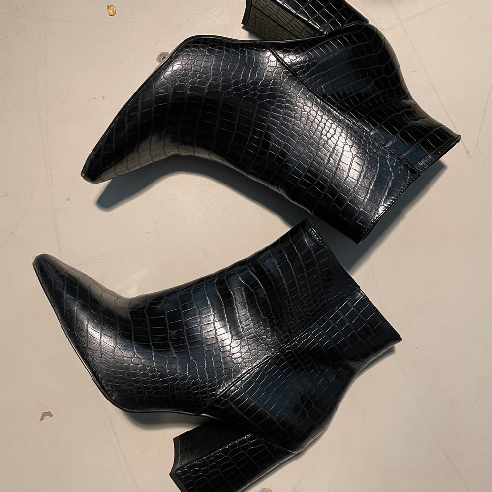 Express Black Ankle Booties Sleek Design